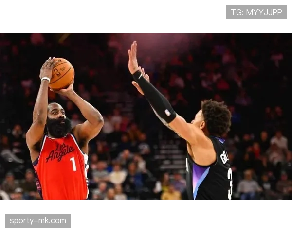 埃文莫布里挡拆防守更积极较上季提升换防与护框