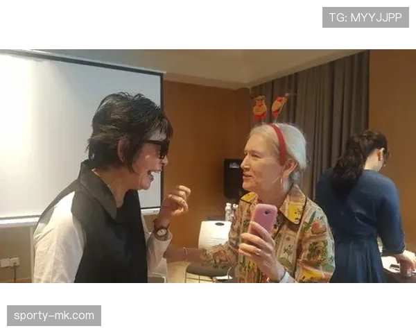 埃琳·安德森这买买买的速度，是不是金库开了忘关门？